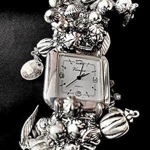 Vintage Cha Cha Charm Bracelet Watch Vienna Quarts Silver Tone